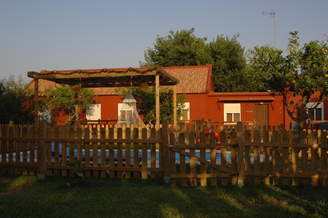 Гостевой дом Karma House Касарес Экстерьер фото